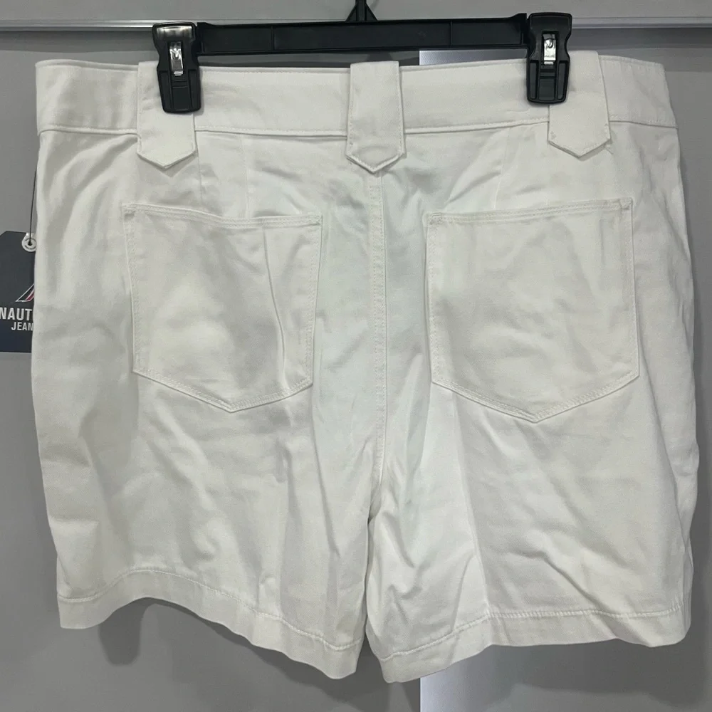 Nautica White women's mid-rise Short with Gold Buttons - Picture 5 of 5